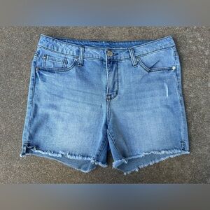 Seven7 Light Wash Shorts Women Distressed Frayed Hem